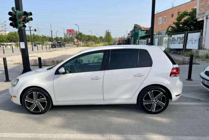 Makina ne shitje  ne Tirane - 7,500 Euro