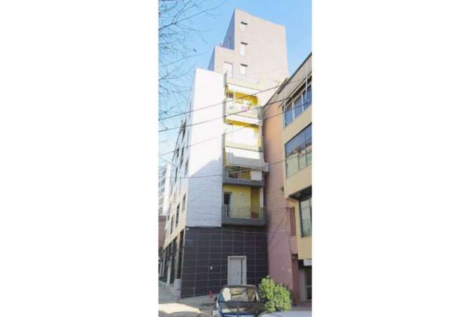 Ambient biznesi me qera 3+1 ne Tirane - 30,000 Leke