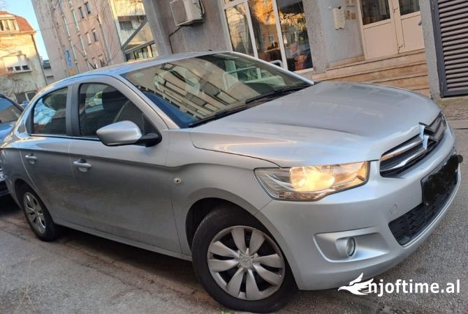 Makina me qera ne Tirane - 30 Euro