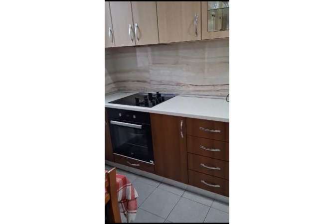 Shtepi me qera 1+1 ne Tirane - 250 Euro