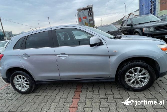 Makina me qera Mitsubishi ASX duke fillua nga 40 euro dita 