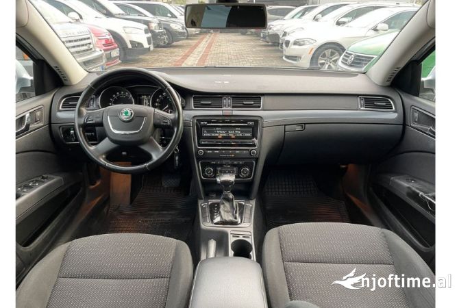 Makina me qera Skoda Superb per vetem 35 euro dita 