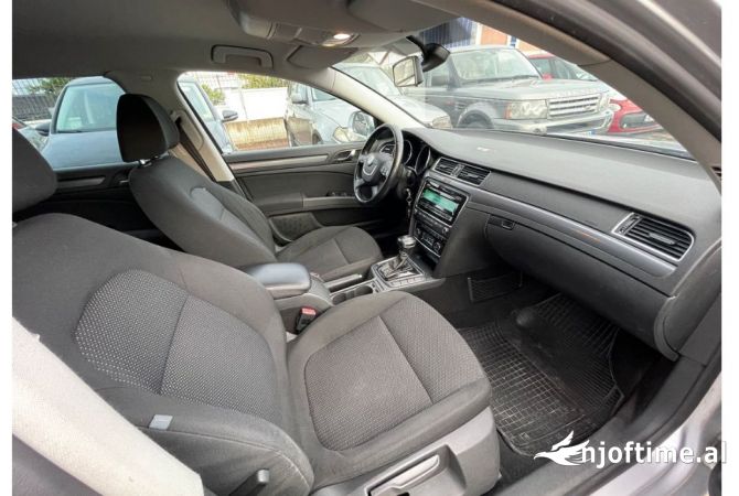 Makina me qera Skoda Superb per vetem 35 euro dita 
