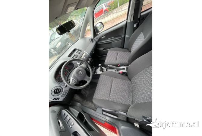  Makina me qera Suzuki SX4 per vetem 35 euro 