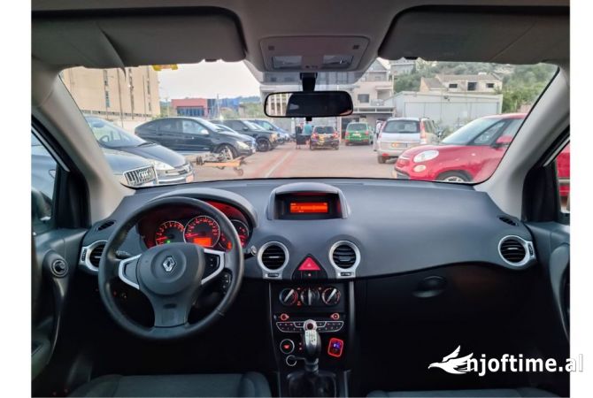 Noleggio Auto  a Tirana - 35 Euro