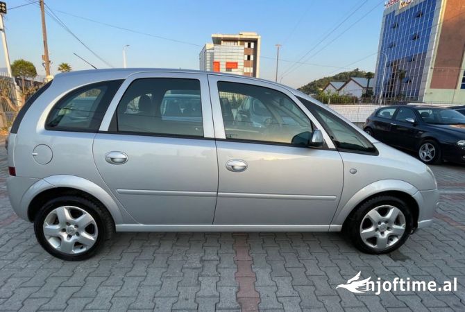 Noleggio Auto  a Tirana - 40 Euro