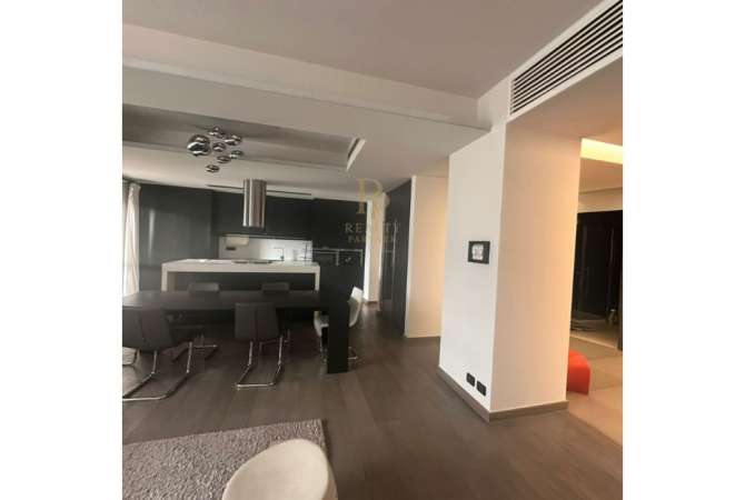Ambient biznesi me qera 3+1 ne Tirane - 2,000 Euro