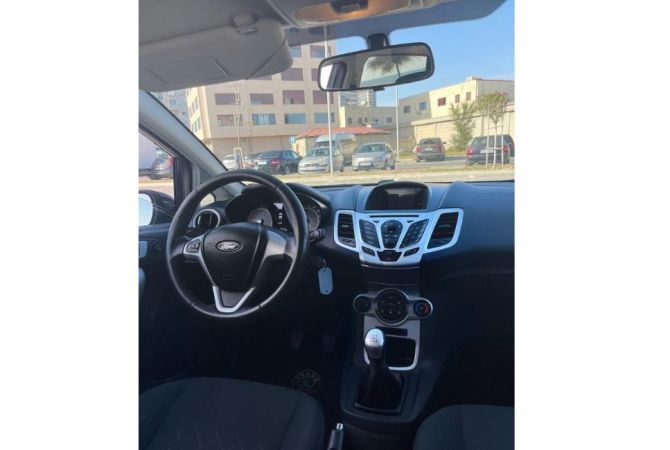 Makina me qera ne Tirane - 30 Euro