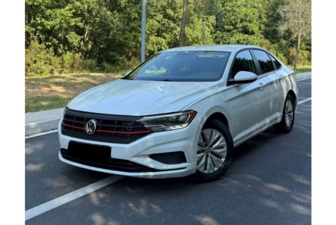Makina me qera Jetta e 2022 per vetem 60 euro dita 