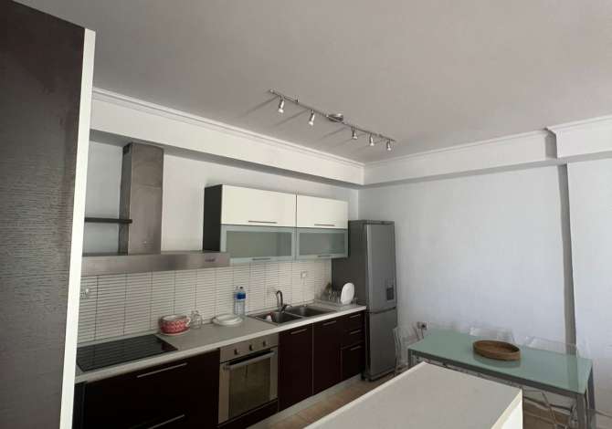 Shtepi me qera Apartament ne Tirane, 1+1, Mobilimi E mobiluar, Pagesa 600  Euro.