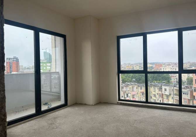 Shtepi ne shitje Apartament ne Tirane, 2+1, Mobilimi Bosh, pa mobiluar, Pagesa 245,600  Euro.