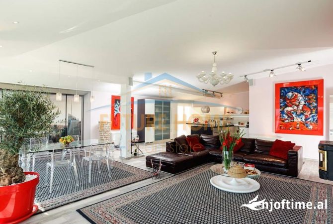 Shtepi me qera Penthose(kati i fundit panoramik) ne Tirane, 2+1, Mobilimi E mobiluar, Pagesa 1,500  Euro.