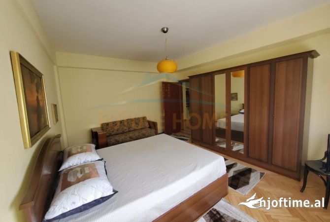 Shtepi me qera 2+1 ne Tirane - 700 Euro
