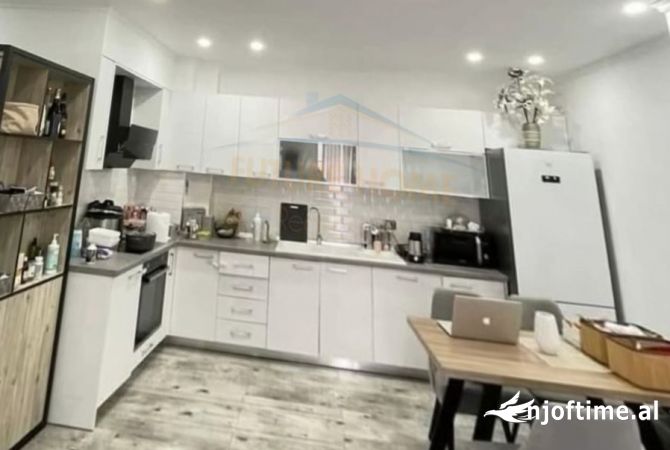 Shtepi ne shitje 2+1 ne Tirane - 145,000 Euro