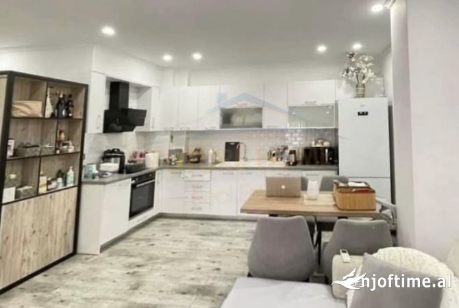Shtepi ne shitje 2+1 ne Tirane - 145,000 Euro