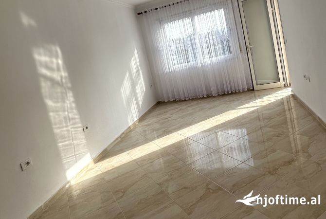 Shtepi ne shitje 1+1 ne Tirane - 78,000 Euro