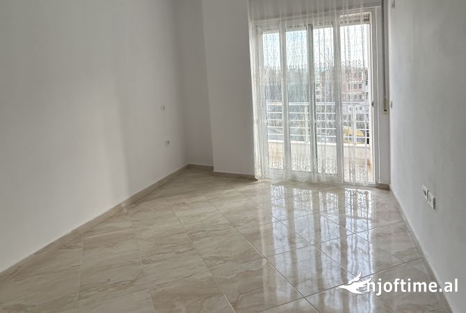 Shtepi ne shitje 1+1 ne Tirane - 78,000 Euro