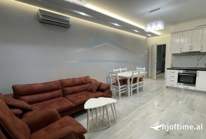 Shtepi me qera 2+1 ne Tirane - 600 Euro