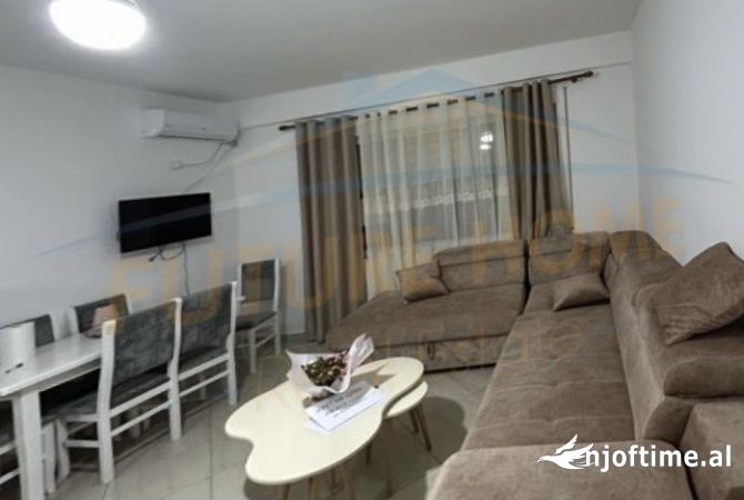 Shtepi me qera 2+1 ne Tirane - 420 Euro