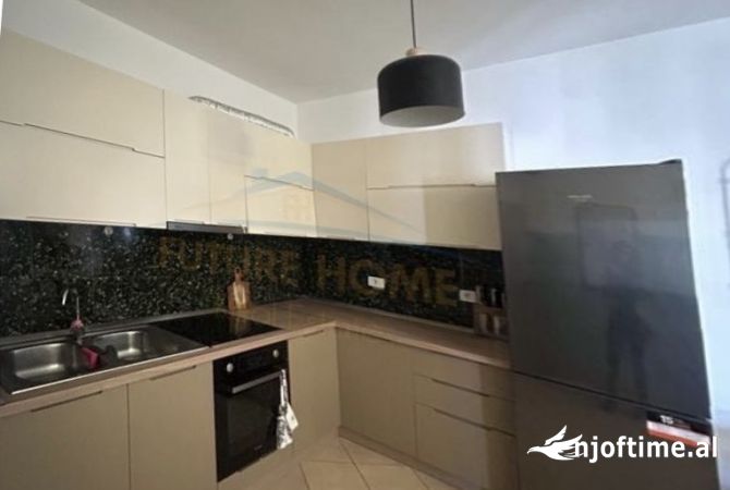Shtepi me qera 2+1 ne Tirane - 400 Euro