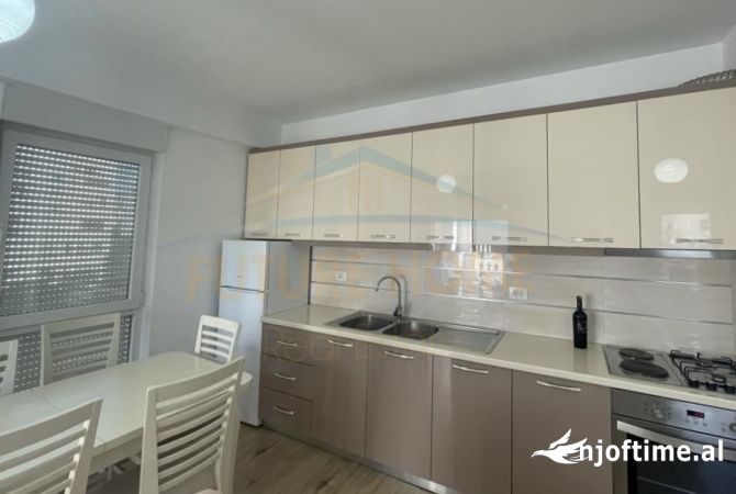 Shtepi me qera 2+1 ne Tirane - 600 Euro