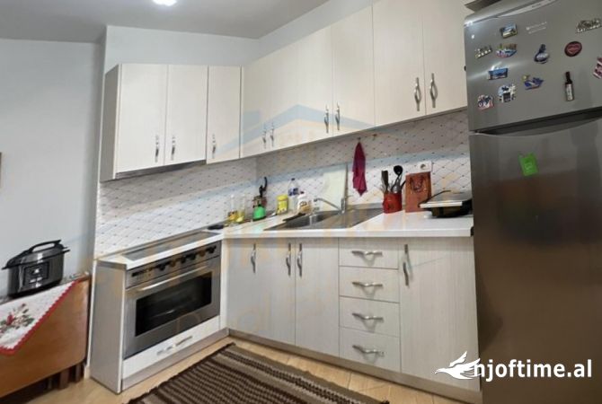 Shtepi ne shitje 2+1 ne Tirane - 130,000 Euro