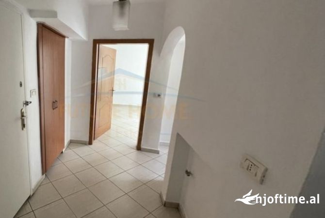 Shtepi ne shitje 1+1 ne Tirane - 80,000 Euro