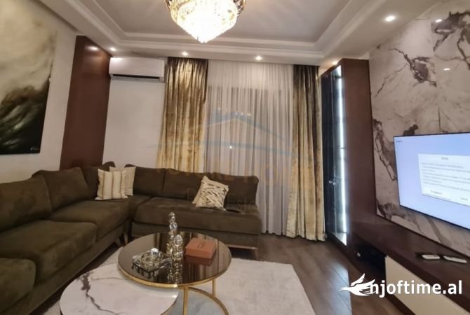 Shtepi ne shitje 2+1 ne Tirane - 250,000 Euro