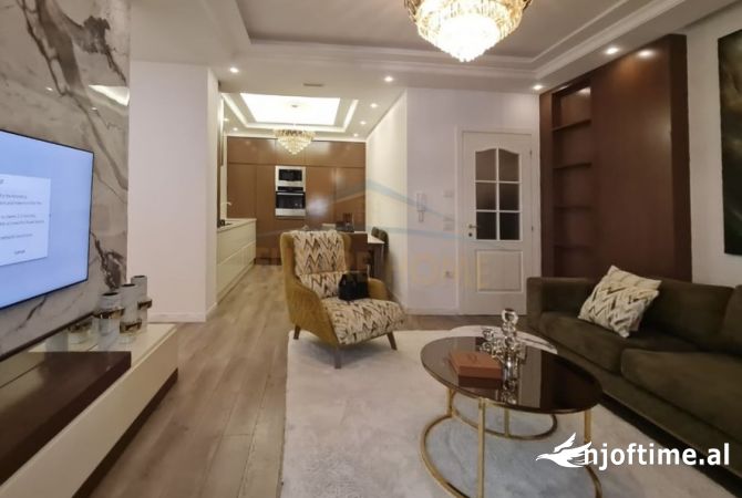 Shtepi ne shitje 2+1 ne Tirane - 250,000 Euro