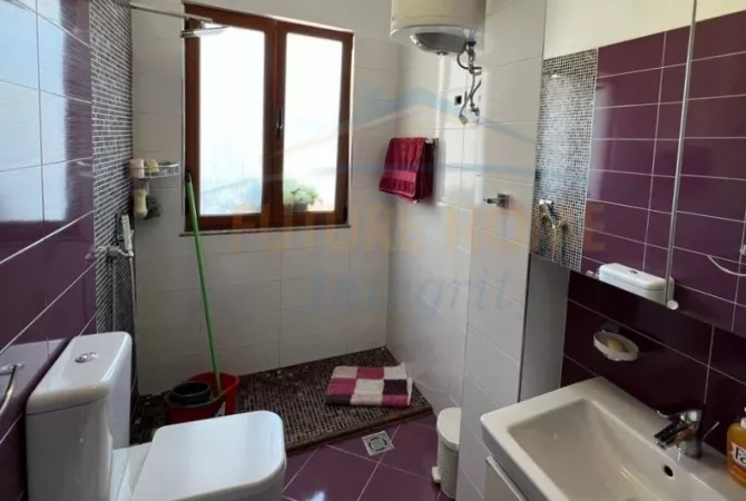 Shtepi me qera Apartament ne Tirane, 2+1, Mobilimi E mobiluar, Pagesa 450  Euro.