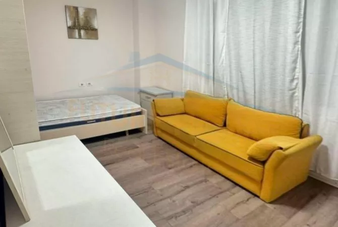 Shtepi me qera Apartament ne Tirane, 2+1, Mobilimi E mobiluar, Pagesa 450  Euro.