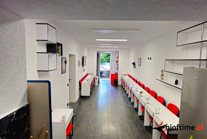 Ambient biznesi me qera 3+1 ne Tirane - 800 Euro