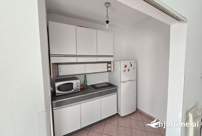Shtepi ne shitje 1+1 ne Tirane - 6,800,000 Euro