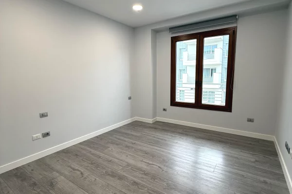 Ambjent zyrash per qira .