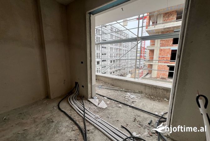 Shtepi ne shitje Apartament ne Tirane, 2+1, Mobilimi Bosh, pa mobiluar, Pagesa 97,460  Euro.