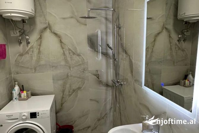 Shtepi me qera Apartament ne Tirane, 1+1, Mobilimi E mobiluar, Pagesa 450  Euro.