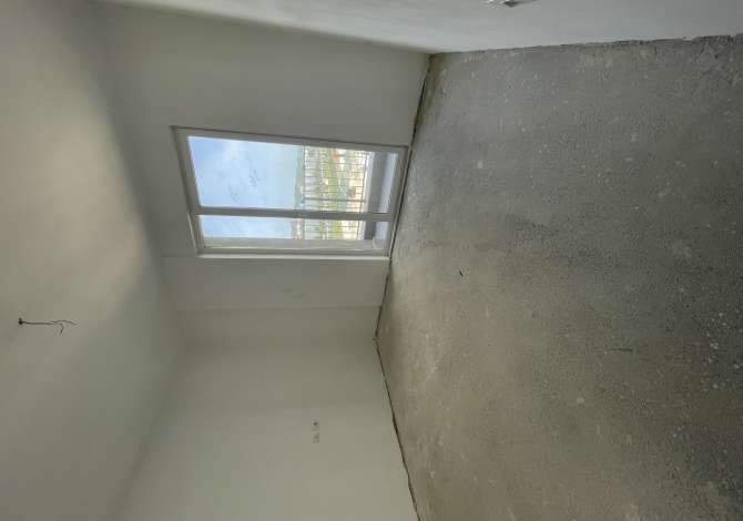 Shtepi ne shitje Apartament ne Tirane, 2+1, Mobilimi Bosh, pa mobiluar, Pagesa 122,000  Euro.