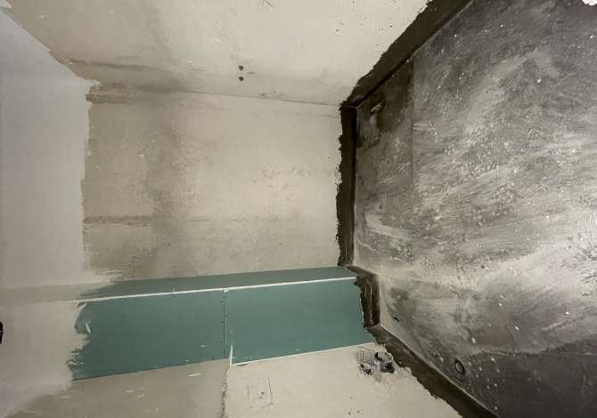 Shtepi ne shitje Apartament ne Tirane, 2+1, Mobilimi Bosh, pa mobiluar, Pagesa 122,000  Euro.