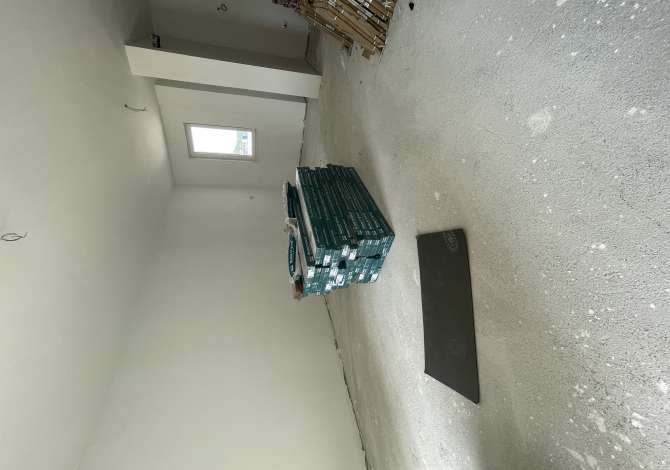 Shtepi ne shitje Apartament ne Tirane, 2+1, Mobilimi Bosh, pa mobiluar, Pagesa 122,000  Euro.