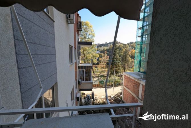 Shtepi ne shitje Apartament ne Tirane, 1+1, Mobilimi E mobiluar, Pagesa 130,000  Euro.