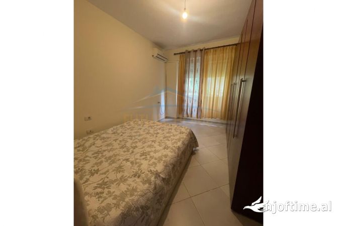 Shtepi ne shitje Apartament ne Tirane, 1+1, Mobilimi E mobiluar, Pagesa 138,000  Euro.