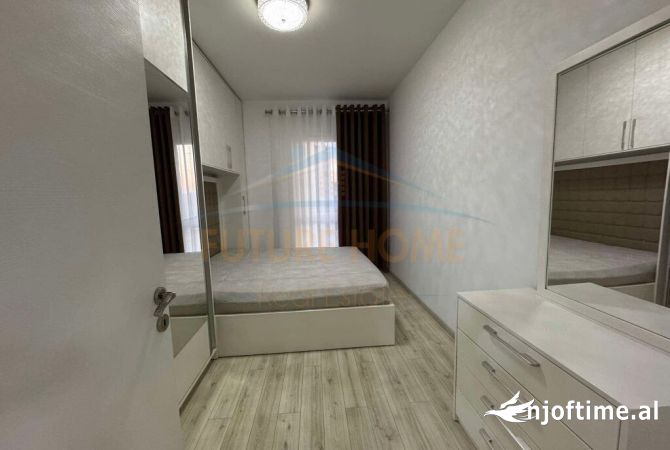 Shtepi ne shitje Apartament ne Tirane, 2+1, Mobilimi E mobiluar, Pagesa 260,000  Euro.