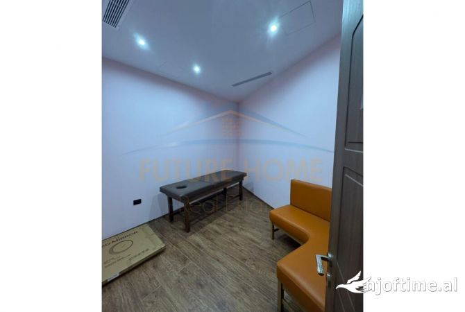 Qira, Ambient Biznesi, 21 Dhjetori