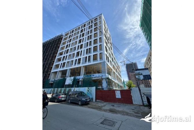 Shtepi ne shitje Apartament ne Tirane, 2+1, Mobilimi Bosh, pa mobiluar, Pagesa 199,800  Euro.