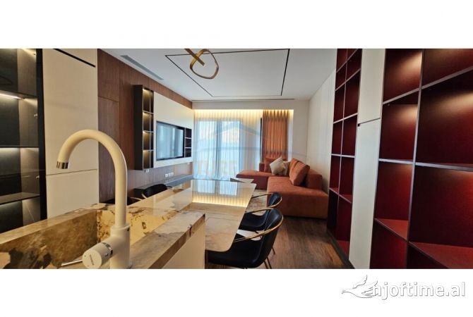 Shtepi me qera 3+1 ne Tirane - 2,500 Euro