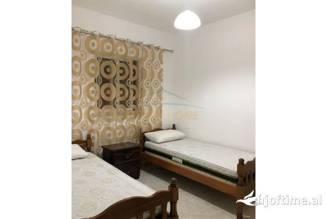 Shtepi ne shitje Apartament ne Tirane, 2+1, Mobilimi E mobiluar, Pagesa 155,000  Euro.