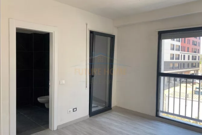 Shtepi ne shitje Apartament ne Tirane, 3+1, Mobilimi Bosh, pa mobiluar, Pagesa 257,800  Euro.