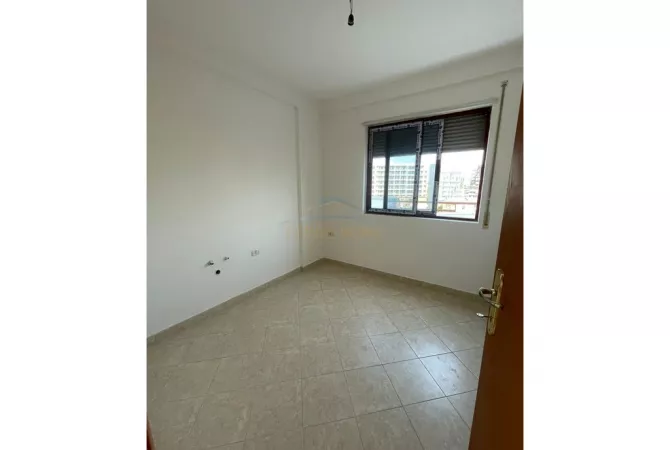 Apartment for sale in Tirana 3+1, Emty
