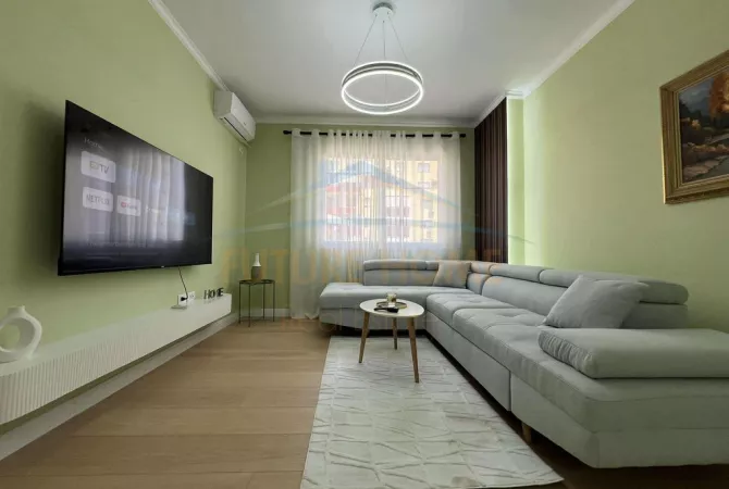 Shtepi ne shitje Apartament ne Tirane, 2+1, Mobilimi E mobiluar, Pagesa 145,000  Euro.