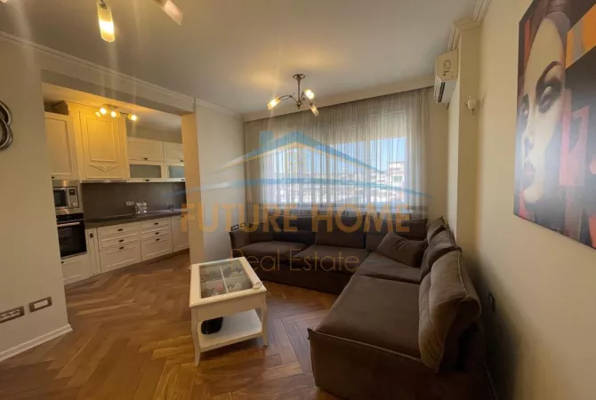 Shtepi ne shitje Apartament ne Tirane, 1+1, Mobilimi E mobiluar, Pagesa 110,000  Euro.